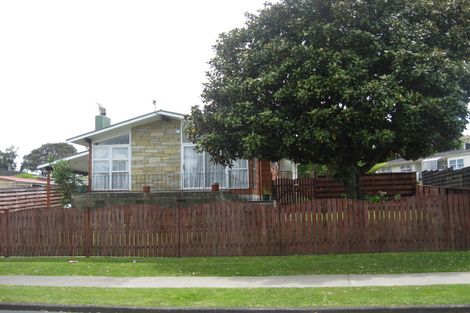 Photo of property in 49 Burbank Avenue, Manurewa, Auckland, 2102