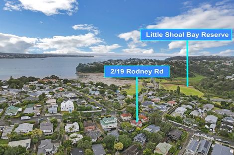 Photo of property in 2/19 Rodney Road, Northcote Point, Auckland, 0627