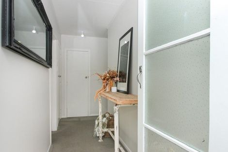 Photo of property in 6 Fox Place, Cloverlea, Palmerston North, 4412