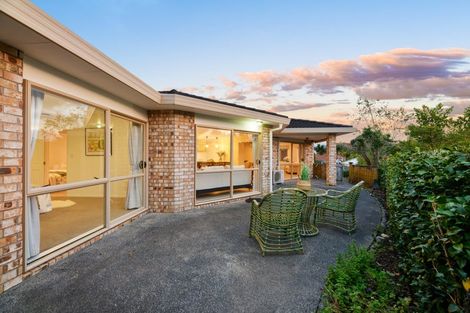 Photo of property in 17 Gendo Avenue, Henderson, Auckland, 0612