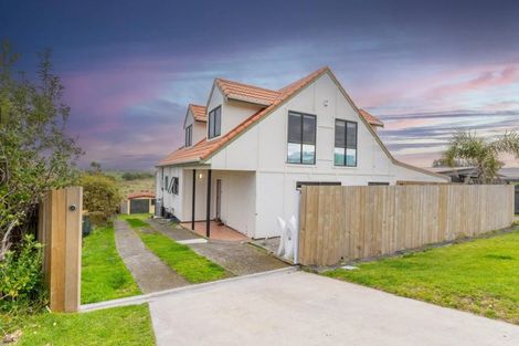 Photo of property in 196 Pukehina Parade, Pukehina, Te Puke, 3189