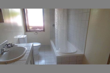 Photo of property in 1 Blethyn Place, Te Atatu South, Auckland, 0610