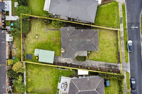 Photo of property in 48 Dale Crescent, Pakuranga, Auckland, 2010