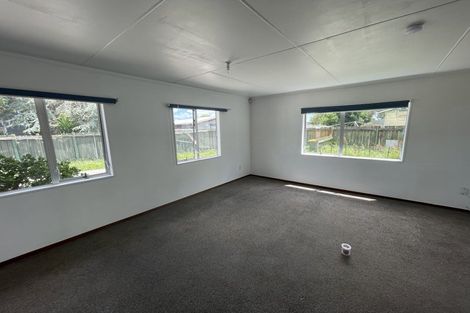 Photo of property in 12 Burundi Avenue, Clendon Park, Auckland, 2103