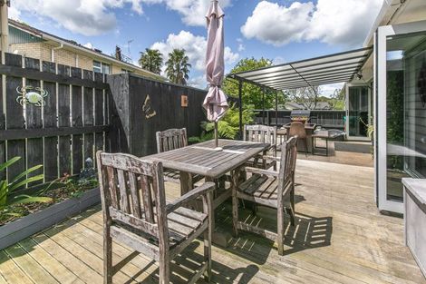 Photo of property in 16 Gavin Place, Huntly, 3700