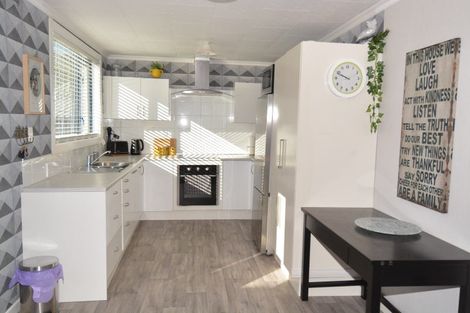 Photo of property in 11 Mason Street, Bluff, 9814