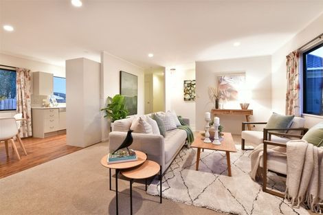 Photo of property in 5a Lillian Place, Orewa, 0931