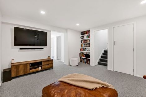 Photo of property in 185 Mangorei Road, Merrilands, New Plymouth, 4312