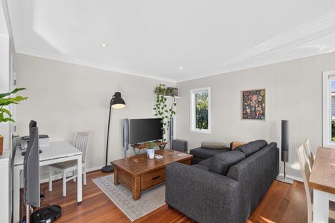 Photo of property in 954 Whangaparaoa Road, Manly, Whangaparaoa, 0930
