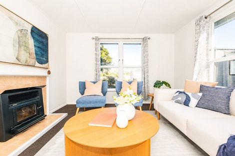 Photo of property in 37 Mana Avenue, Titahi Bay, Porirua, 5022