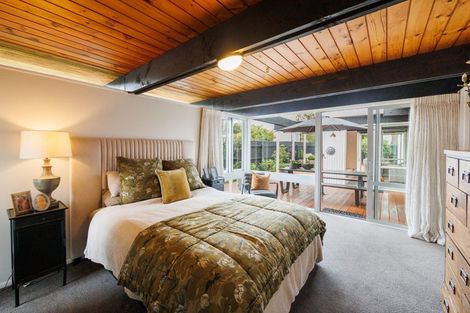 Photo of property in 11 Chilton Grove, Hokowhitu, Palmerston North, 4410