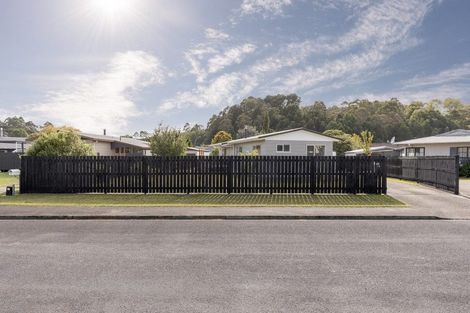 Photo of property in 16 Emme Allan Road, Kawerau, 3127