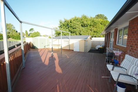 Photo of property in 16 Nan Place, Pakuranga Heights, Auckland, 2010