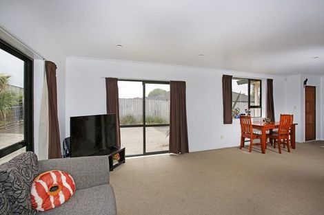 Photo of property in 11 George Arthur Place, Pukekohe, 2120