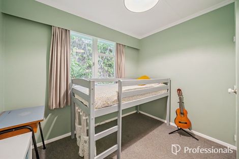 Photo of property in 11 Morrison Grove, Stokes Valley, Lower Hutt, 5019