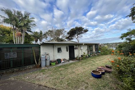 Photo of property in 119 Ferry Parade, Herald Island, Auckland, 0618