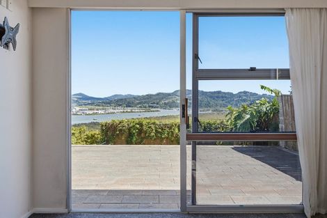 Photo of property in 52 George Point Road, Onerahi, Whangarei, 0110