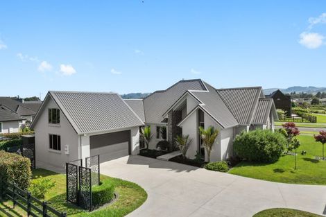 Photo of property in 77 Baxter Michael Crescent, Cambridge, 3434