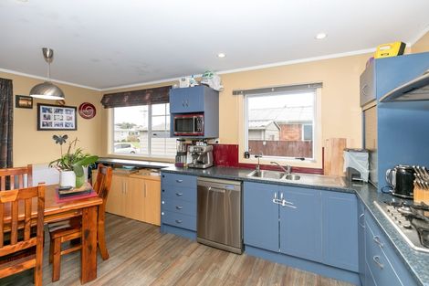 Photo of property in 21 Yvonne Street, Melville, Hamilton, 3206