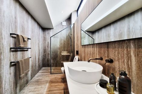 Photo of property in 99b Webb Street, Mount Cook, Wellington, 6011