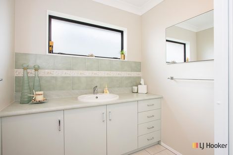 Photo of property in 10 Hereford Place, Waihi Beach, 3611