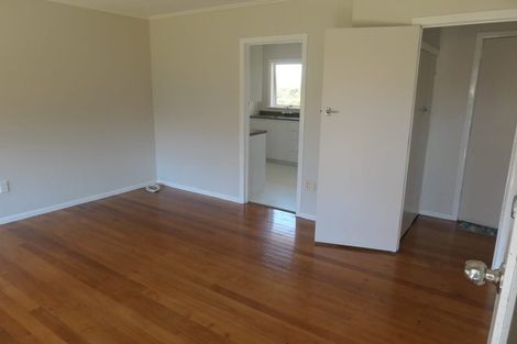 Photo of property in 2/34 Pupuke Road, Takapuna, Auckland, 0622