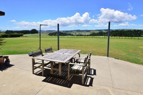 Photo of property in 135c Hutchinson Road, Helensville, 0875