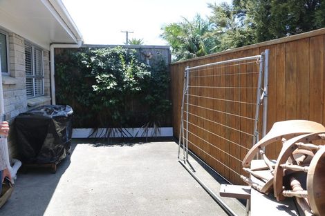 Photo of property in 2/109 Fitzroy Street, Papatoetoe, Auckland, 2104