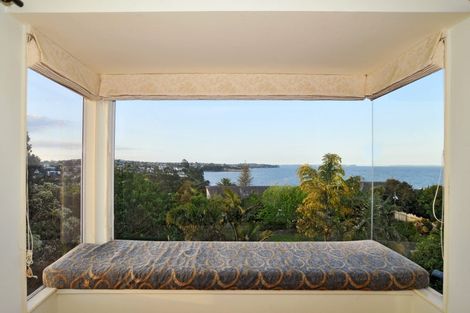 Photo of property in 31 Rothesay Bay Road, Rothesay Bay, Auckland, 0630