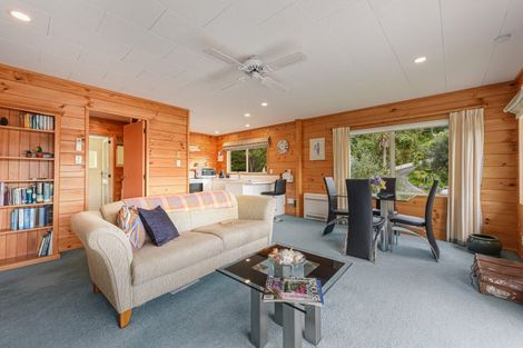 Photo of property in 22 Amelia Crescent, Waikawa, Picton, 7220