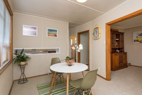 Photo of property in 10 Paddington Street, Northcote, Christchurch, 8052