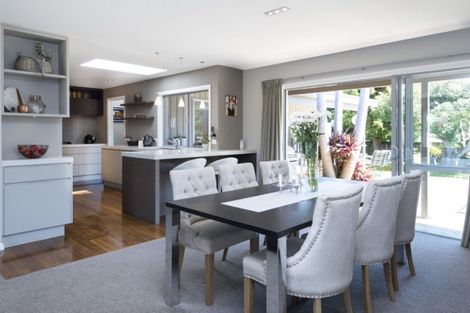 Photo of property in 5 Elimar Drive, Sunnyhills, Auckland, 2010