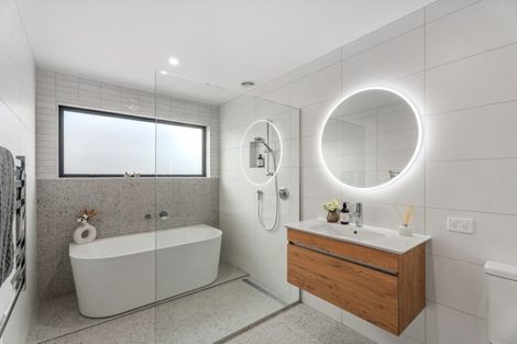 Photo of property in 53 Longview Drive, Lake Hawea, 9382