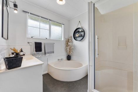 Photo of property in 37 Fraser Drive, Feilding, 4702