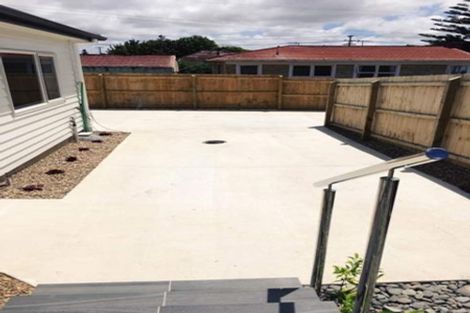 Photo of property in 66b Pomaria Road, Henderson, Auckland, 0610