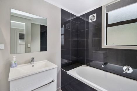 Photo of property in 101 Shepherd Road, Waipahihi, Taupo, 3330