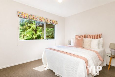 Photo of property in 41 Dress Circle, Newlands, Wellington, 6037
