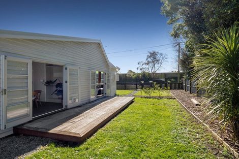 Photo of property in 10 Saint James Street, Southbridge, 7602