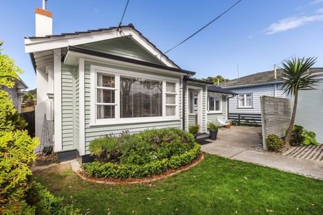 Photo of property in 52 Dundas Street, Seatoun, Wellington, 6022