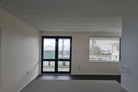 Photo of property in 2/1341 Whangaparaoa Road, Army Bay, Whangaparaoa, 0930