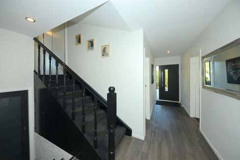 Photo of property in 8 Strathean Avenue, Avonhead, Christchurch, 8042