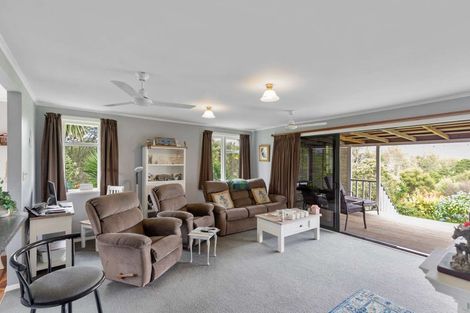 Photo of property in 306 Oneriri Road, Kaiwaka, 0573