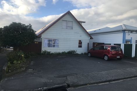 Photo of property in 2/12 Cardall Street, Newtown, Wellington, 6021