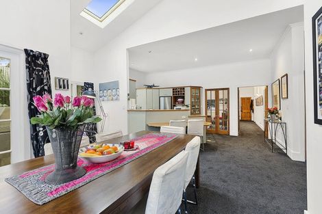 Photo of property in 353 Karori Road, Karori, Wellington, 6012