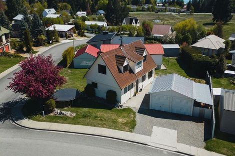 Photo of property in 15 Hamilton Drive, Lake Tekapo, 7999