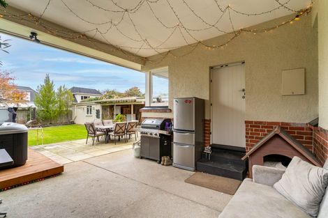 Photo of property in 16 Wycolla Avenue, Saint Clair, Dunedin, 9012