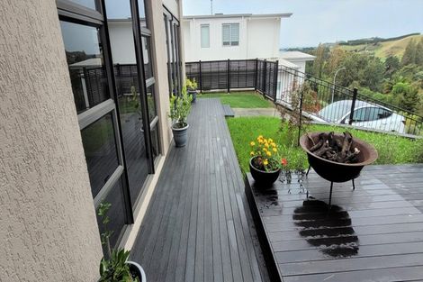 Photo of property in 74 Waikite Road, Welcome Bay, Tauranga, 3112