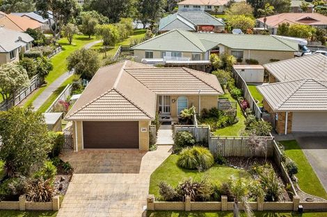 Photo of property in 39 Lakeside Drive, Orewa, 0931