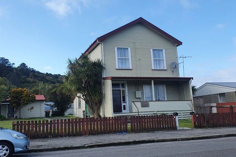 Photo of property in 25 Shakespeare Street, Greymouth, 7805
