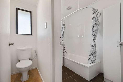 Photo of property in 67b Redcrest Avenue, Red Hill, Papakura, 2110